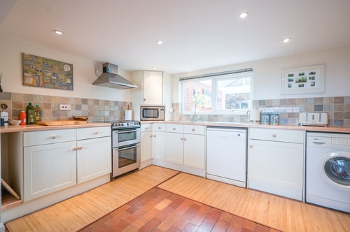 1 Box Iron Cottage, Shotley 31 Stay in Suffolk