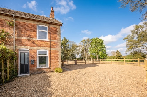 2 Crossing Cottage, Theberton 7 Stay in Suffolk