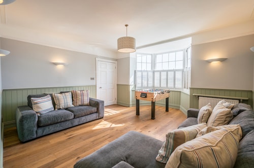 Market Cross House, Aldeburgh. Sea front holiday home 5 Stay in Suffolk