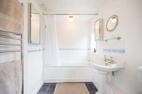 The Bantams, Monk Soham 31 Stay in Suffolk