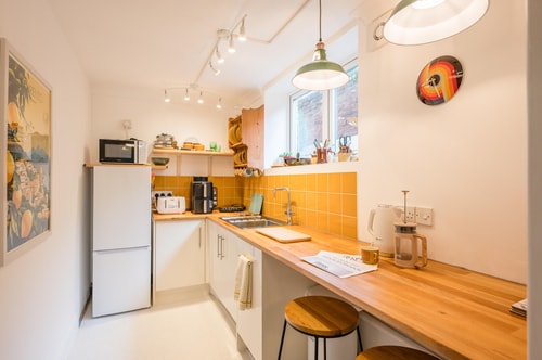 Lower Highbury, Saxmundham 0 Stay in Suffolk