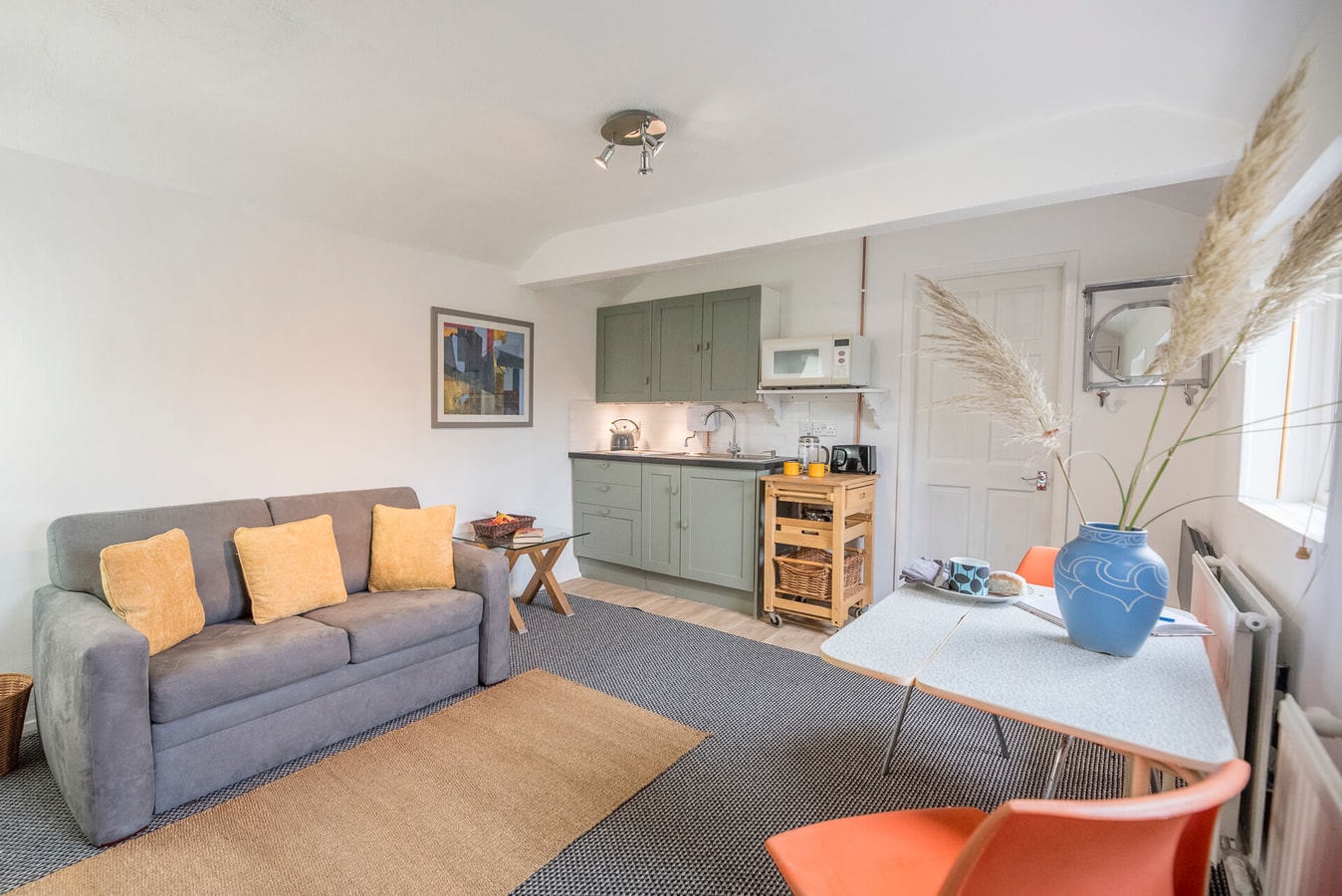 2 Lion Cottages, Knodishall Stay in Suffolk