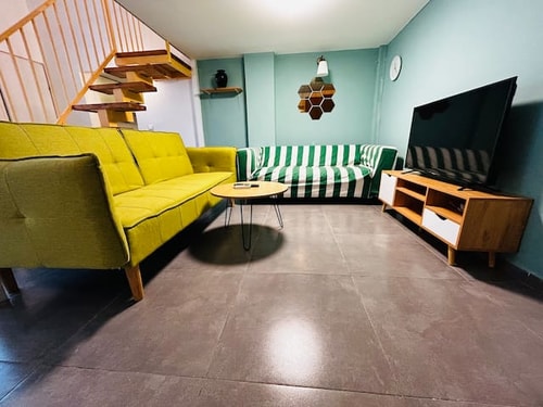 Green Loft+Balcony in Tel Aviv, Florentin