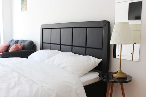 Trendy Studio Flat+Balcony In Tel Aviv