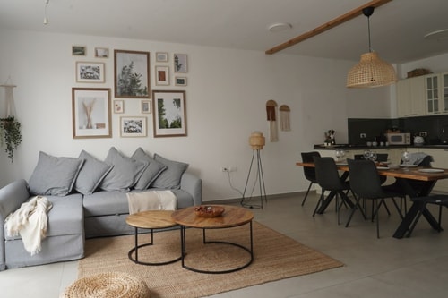 Market & Beach Apt in Kerem