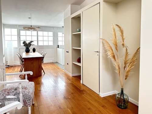 Seasonal accommodation