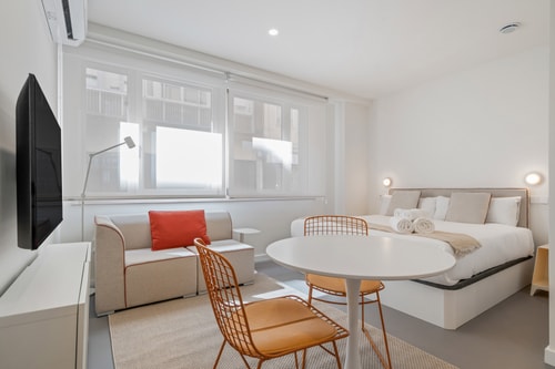 Cozy studio with connection Cuatro Caminos