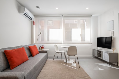 Comfort and Privacy in One Space