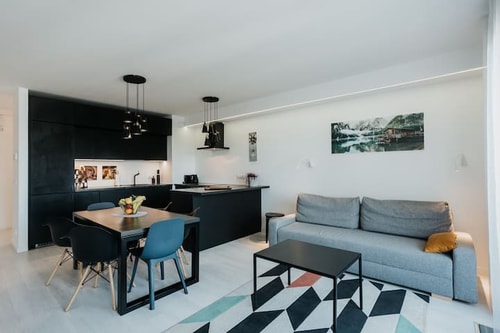 Arcade Old Town with Free Parking