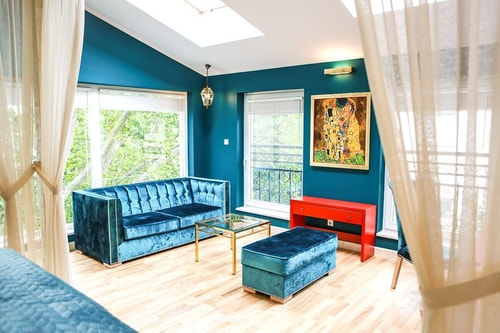 Emerald Main Square Loft