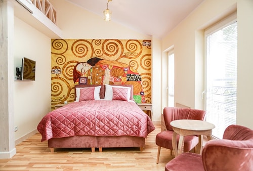 Little Embrace Main Square Loft