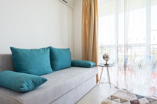 Sea view 1br apt with swimming pool