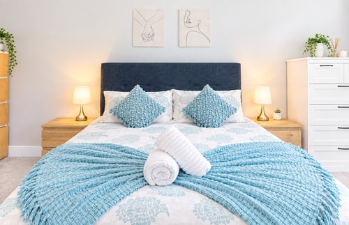 Cedar | Professional Accommodation | Sleeps 4