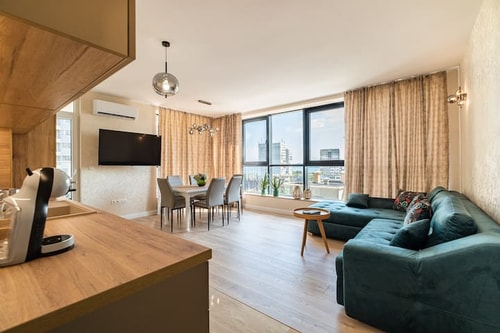 Metalex Garden 2bdrm Luxury Apartment