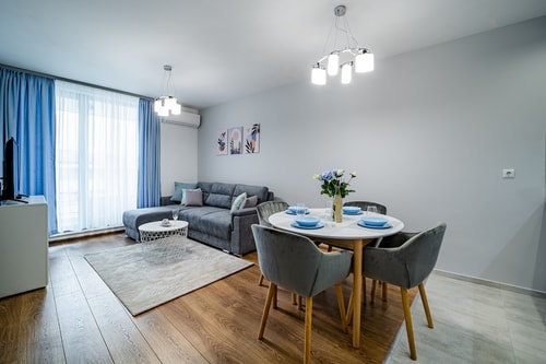 Brand New Downtown Apartment