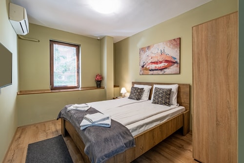 Karavelov Top Center Apartment