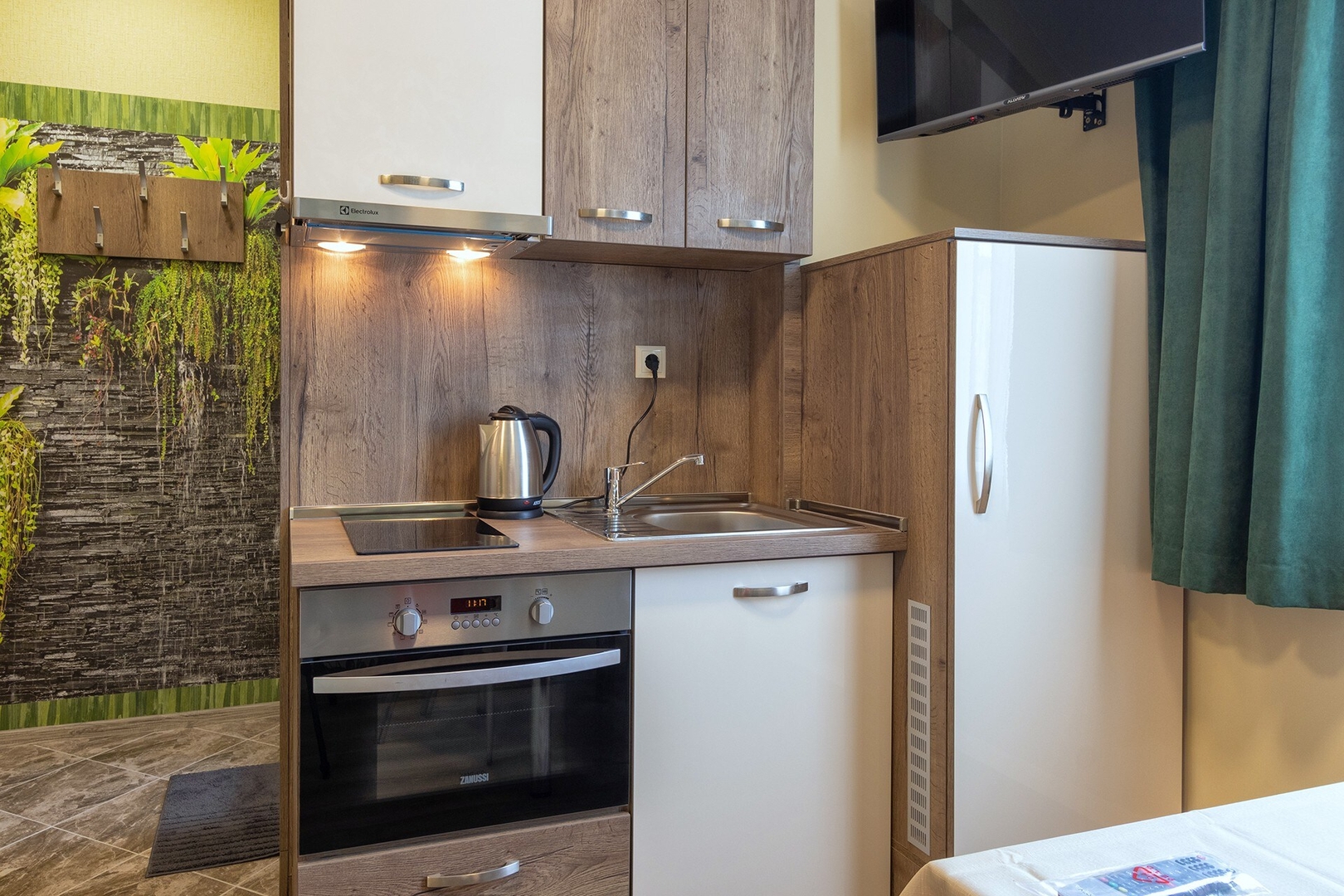 BOLERO Suite 11 15 BOLERO Suites