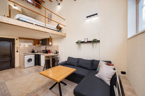 Cozy Nest: Charming Loft in the heart of Varna