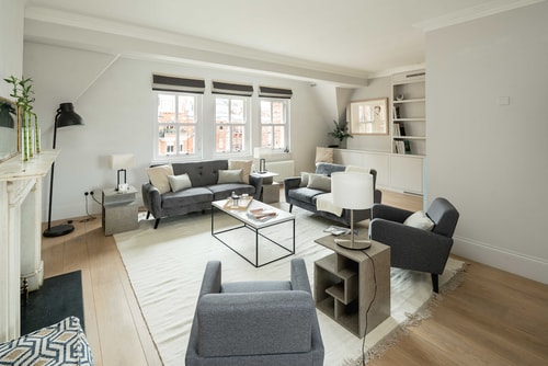 Central London Haven: Stylish 3-Bedroom Penthouse