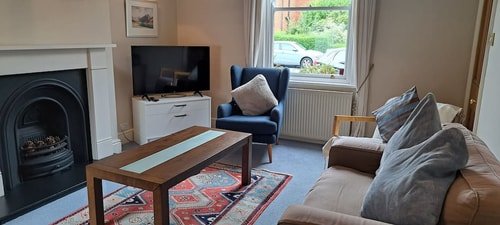 Stunning 3BD Victorian House in Bramhall Village