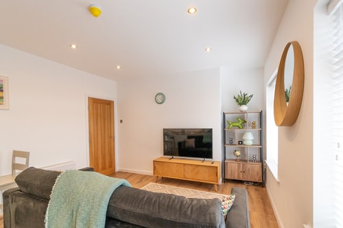 Swillington Retreat: Modern 2BD Flat in Leeds