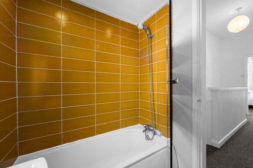 Bright 2BD Home - 10 mins to Central Manchester 16 Hello Guest