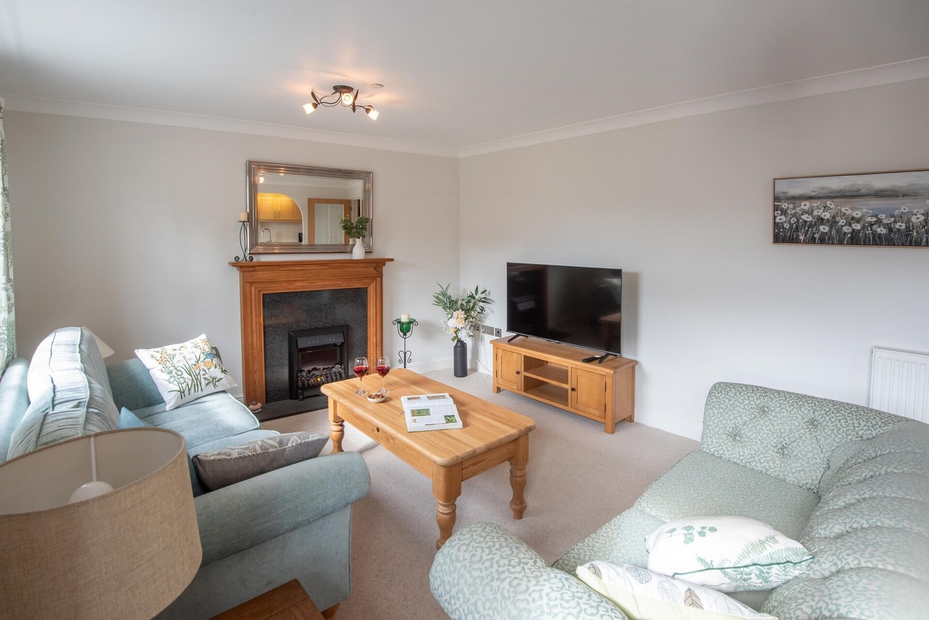 Modern 2-Bed Flat in Tavistock Centre 7 Hello Guest