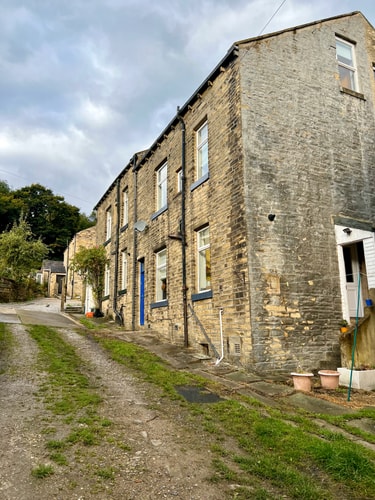 Charming 1880s 2BD Haworth Home 9 Hello Guest