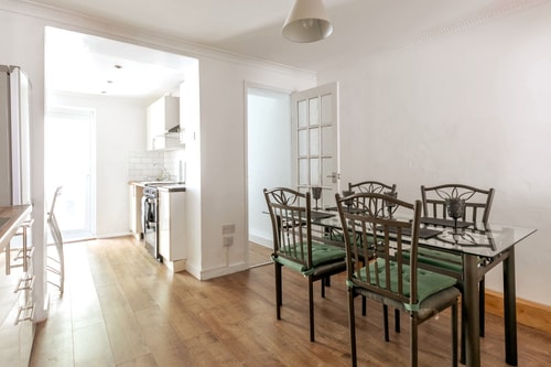 Stylish 2BD Family Hideaway in Dover 3 Hello Guest