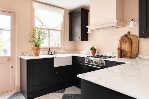 Elegant and Peaceful 2BD apt - Barons Court/London 3 Hello Guest