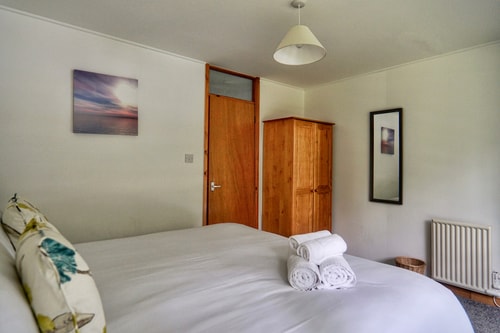 Special 2 Bedroom Home in White Cross 13 Hello Guest