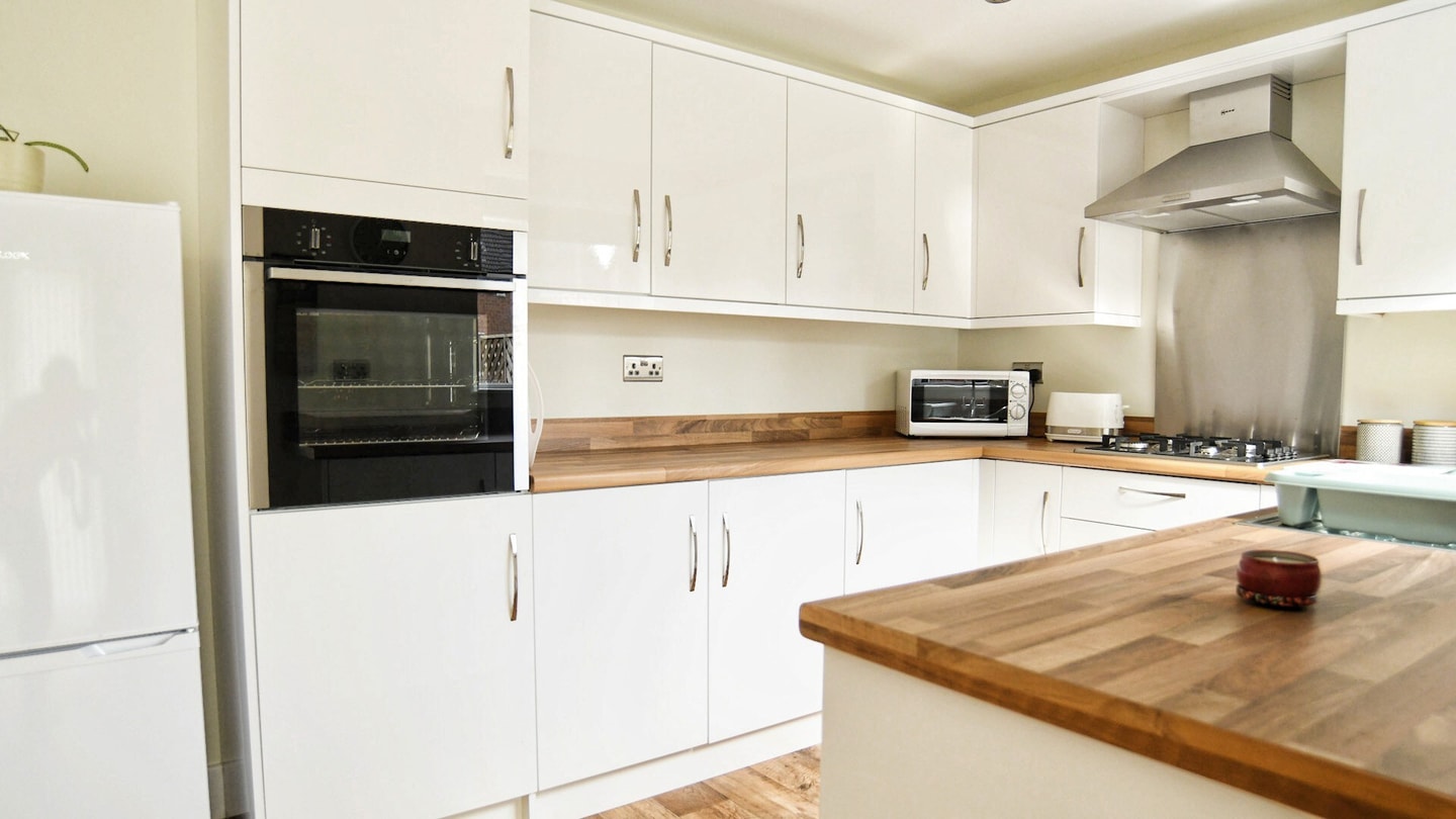 3BD Gem in the Heart of Barnetby Le Wold 6 Hello Guest