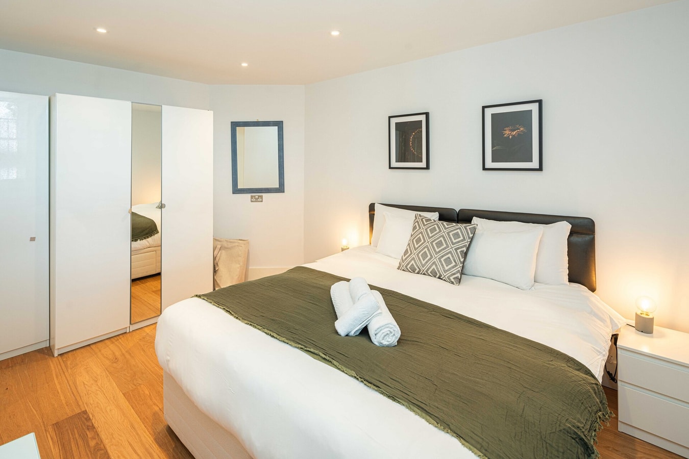 Modern 1-Bed Flat in Central Bloomsbury 5 Hello Guest