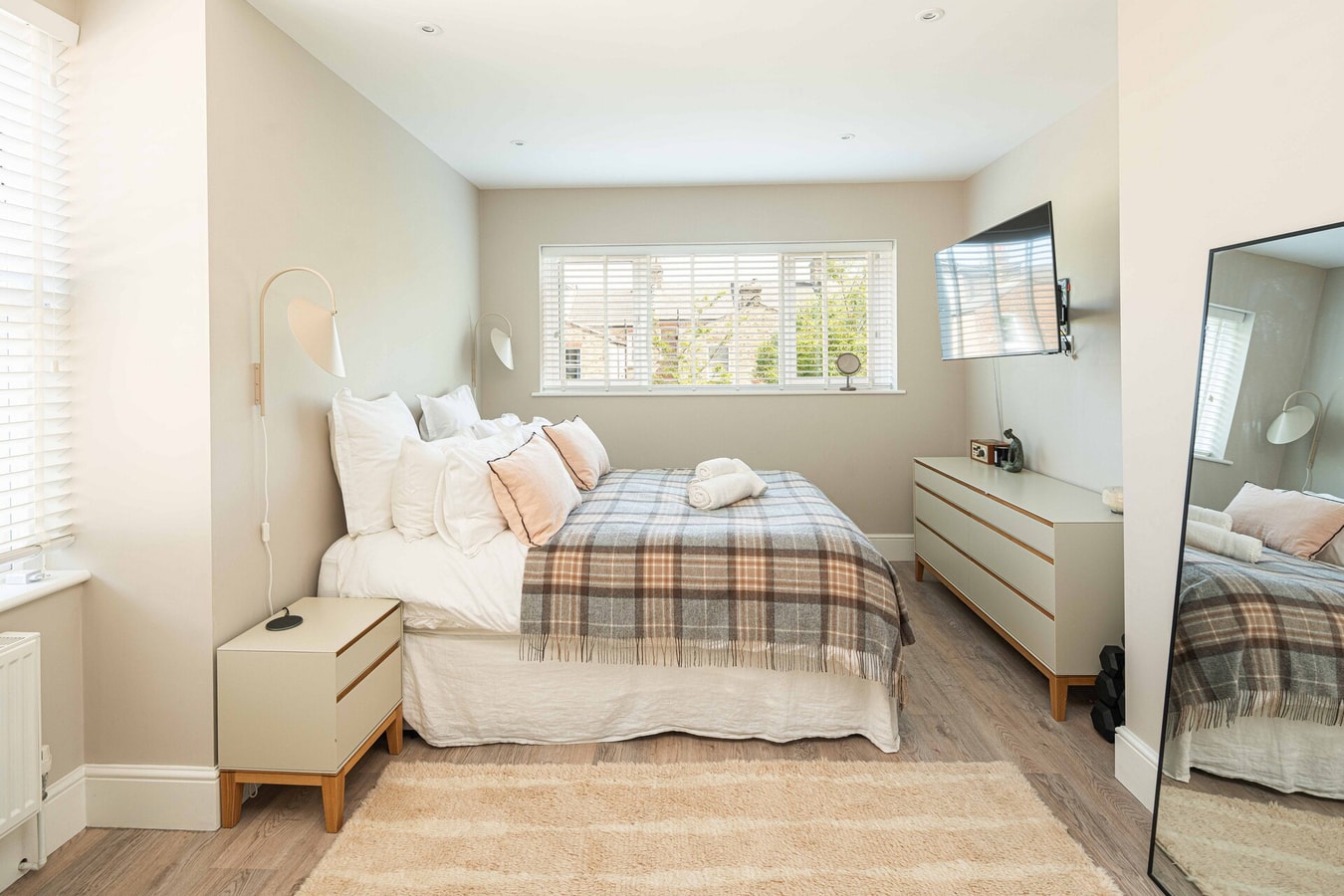 Stylish Crouch End 2B2B Flat - Sleeps 4 19 Hello Guest