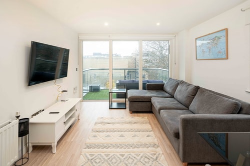 Bright one bedroom with balcony