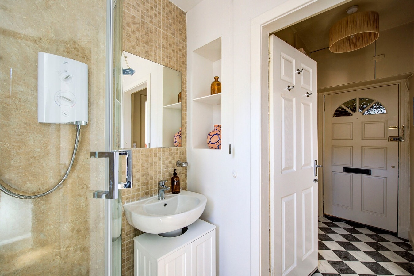 Stylish 1BD Seaside Flat North Berwick 19 Hello Guest