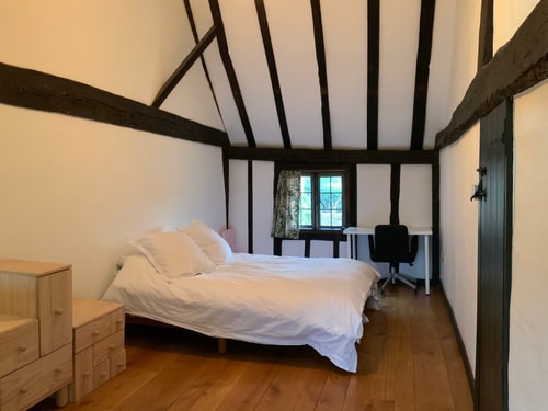 Delightful 4BD Home full of Flair Edenbridge Kent 14 Hello Guest