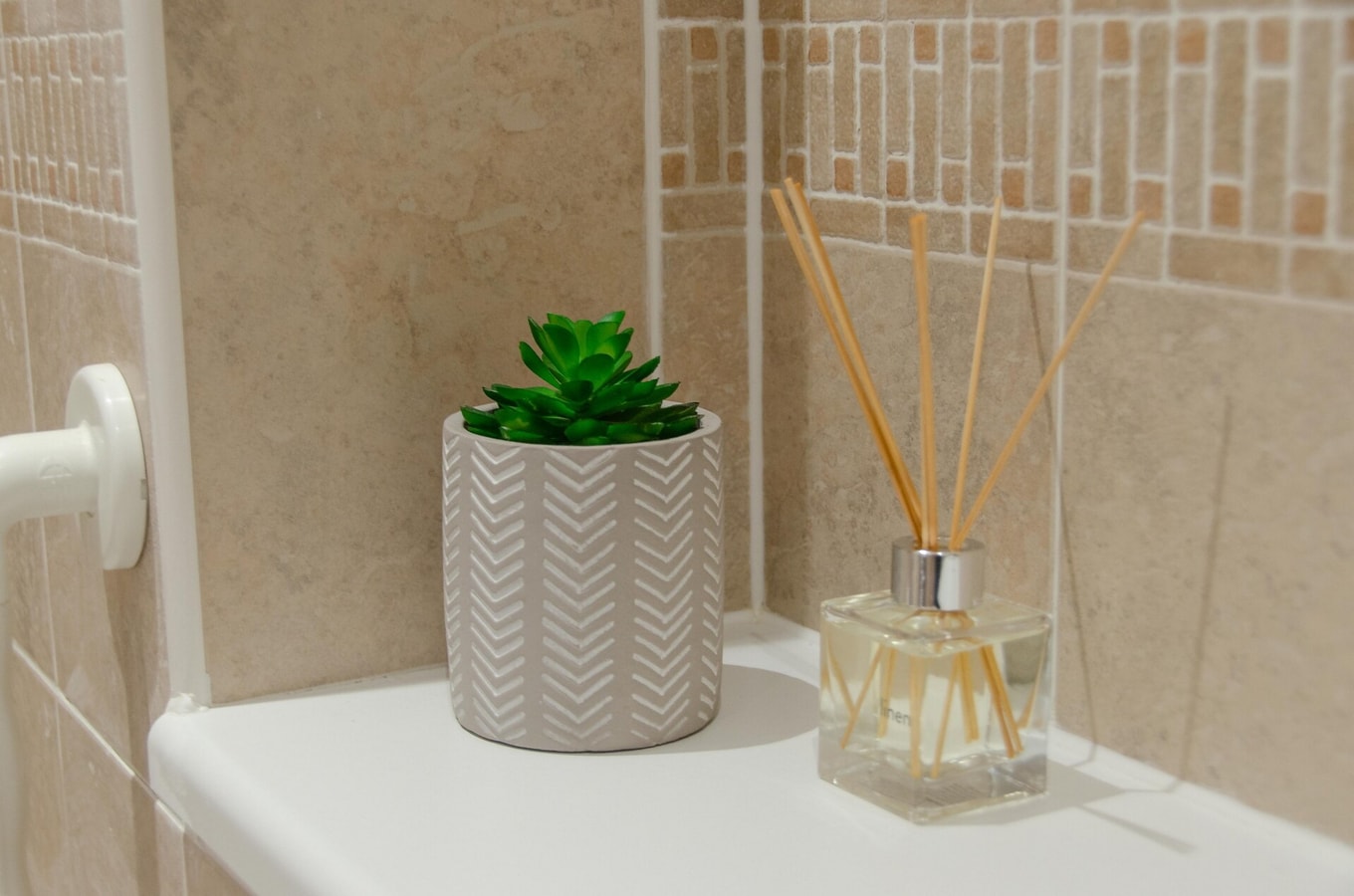 Modern 2-Bed Flat in Tavistock Centre 19 Hello Guest