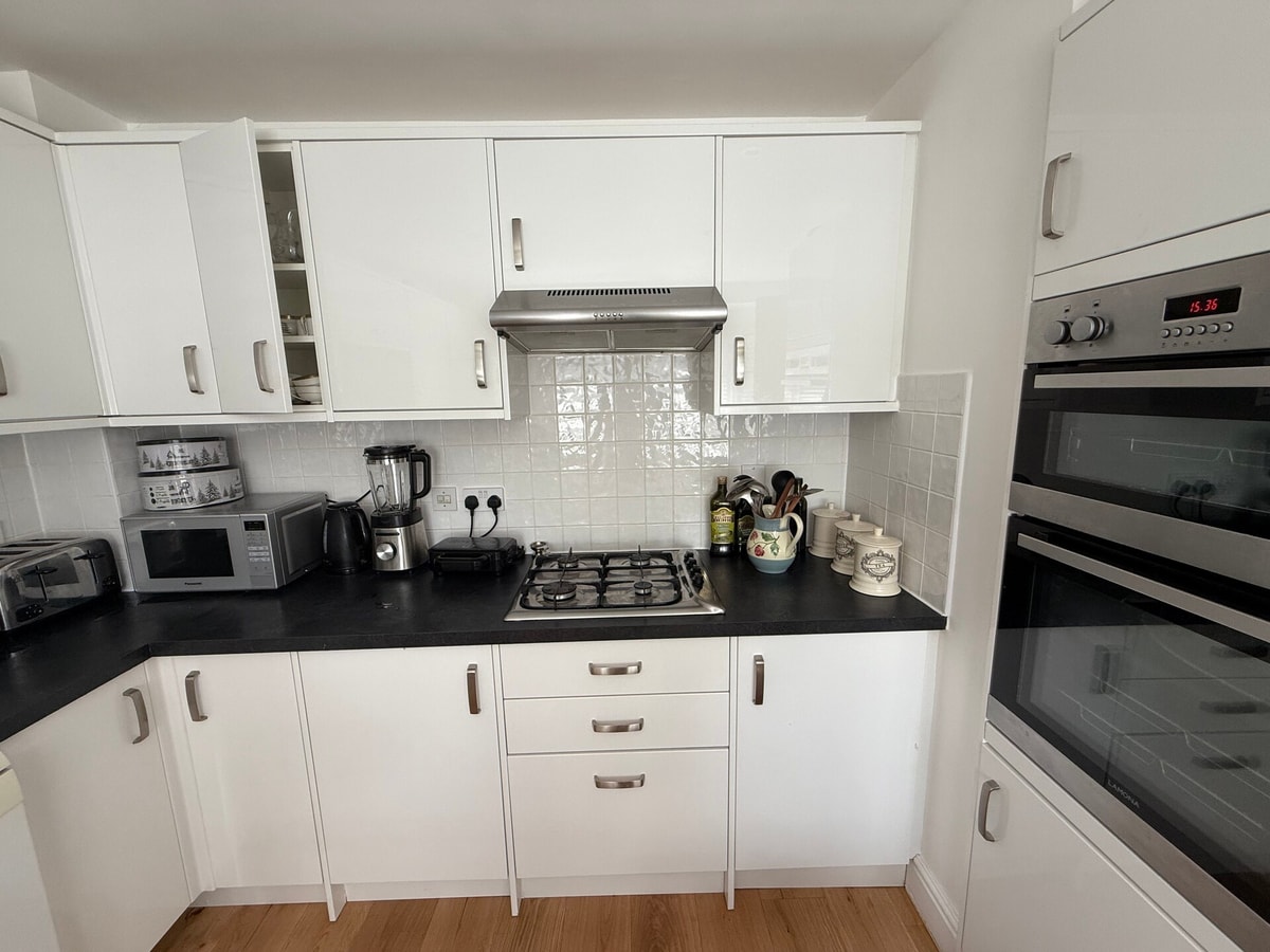 Oxford Summertown - 3BD Gated Home with Garden 15 Hello Guest