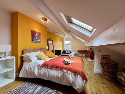 Charming 1880s 2BD Haworth Home 8 Hello Guest