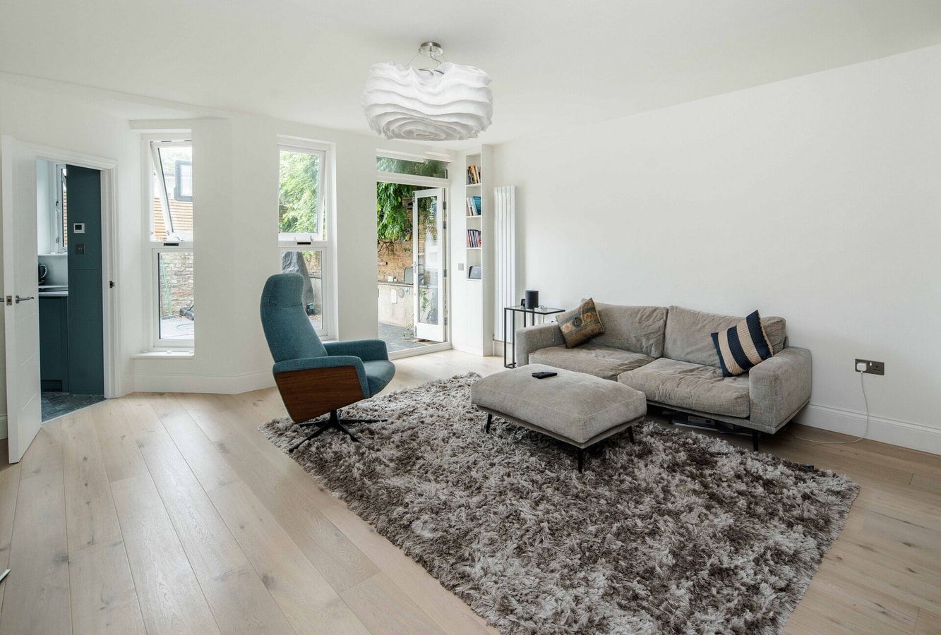 Stylish 2 Bedroom / 2 Bath in Notting Hill 10 Hello Guest