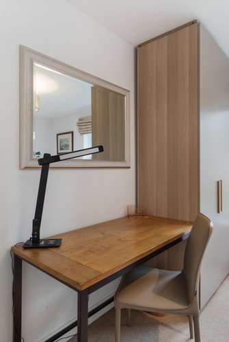 Modern 3BR Flat quick links to LDN & Heathrow 5 Hello Guest