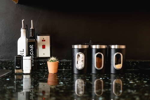 Serene Garden Flat - Steps from Tower Bridge 12 Hello Guest