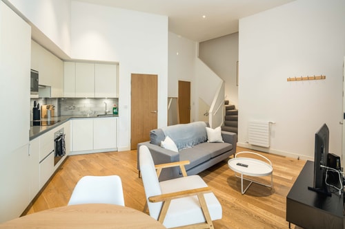 Modern 2 bed Flat Near O2 & Canary Wharf 7 Hello Guest