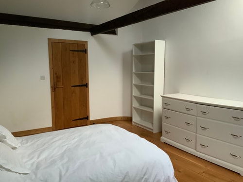 Delightful 4BD Home full of Flair Edenbridge Kent 16 Hello Guest