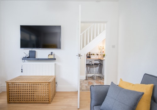 2BD Holiday Home Stunning views of the Sea & Gower 15 Hello Guest