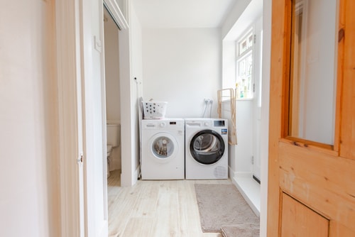 Beautiful 3BD Thatched Stone Cottage Kettering 27 Hello Guest