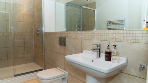 Superb 4BD Stay in Wyton and Houghton Village 18 Hello Guest