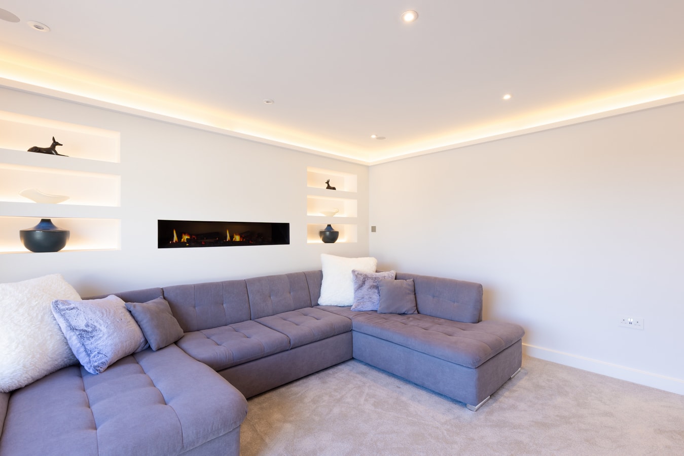 Spacious 4BD Smart Home in Idyllic Rural Setting 6 Hello Guest