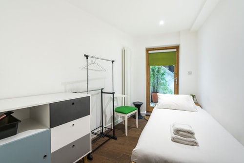 Charming 2 Bedroom Apartment in Kentish Town 11 Hello Guest